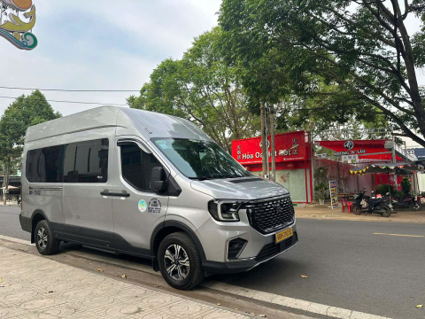 Xe Du Lịch 