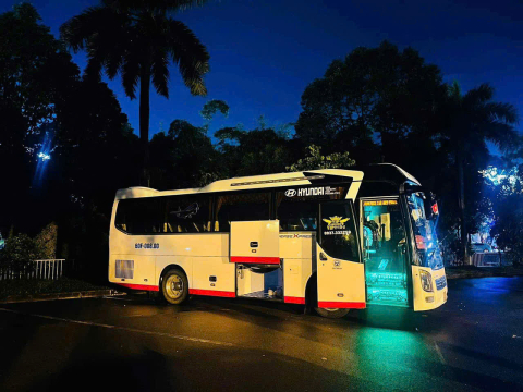 Xe Du Lịch 