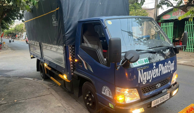 Nên Thuê Xe Tải Tự Lái Hay Có Tài Xế? Lựa Chọn Nào Phù Hợp Nhất Năm 2026